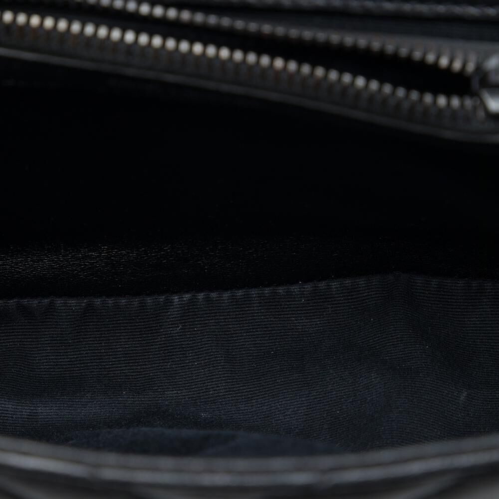 Yves Saint Laurent Shoulder Bag
