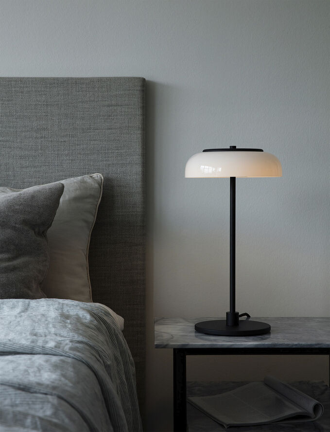 Blossi Table, black / opal