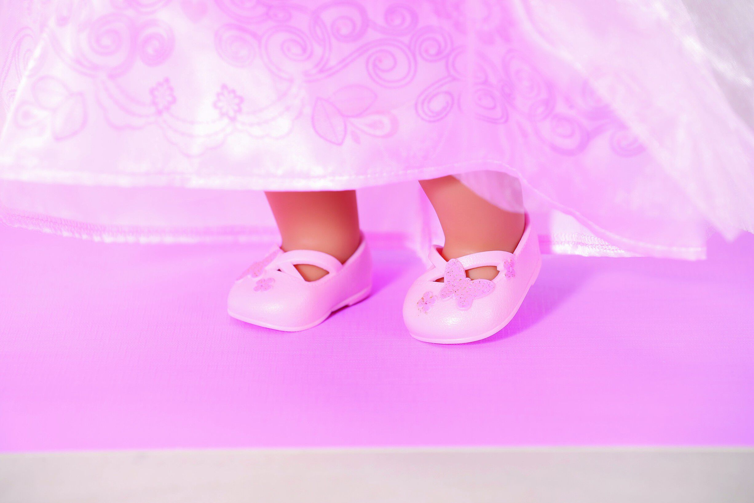 Baby Born Deluxe 43 cm princesse t&oslash;j