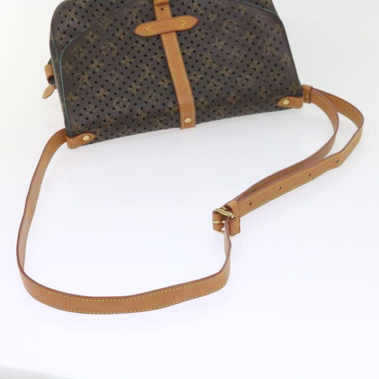 Louis Vuitton Saumur