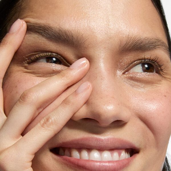 Hydro-Surge Dewy Face Mist - Ansiktsmist med lyster