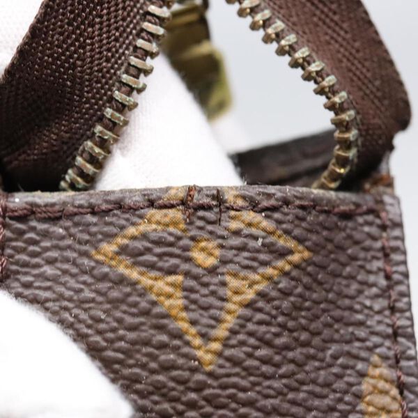 Louis Vuitton Poche Toilette