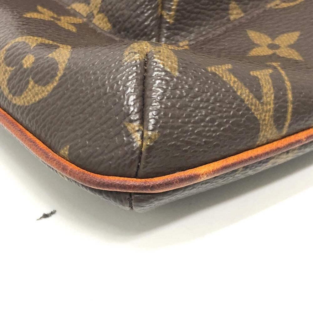 Louis Vuitton Pouch