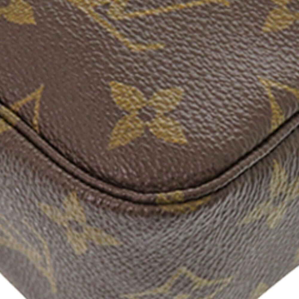 Louis Vuitton Trousse Toilette