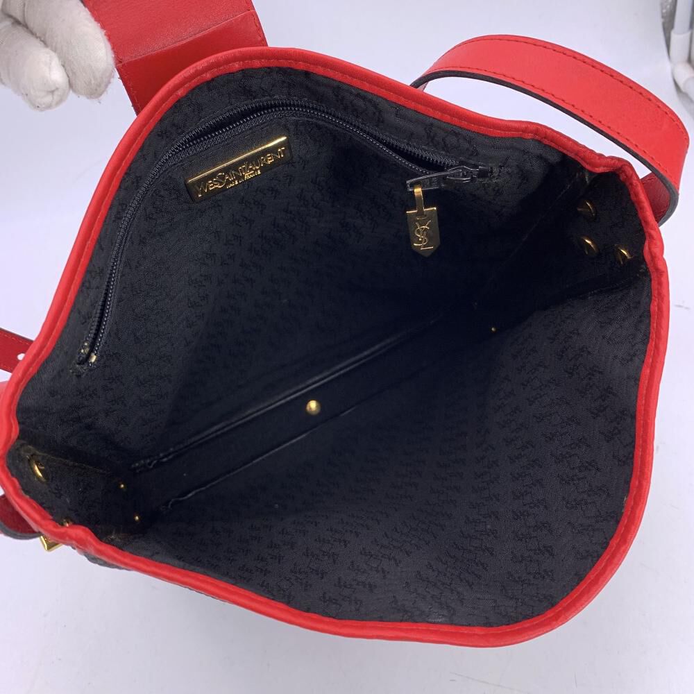 Yves Saint Laurent Shoulder Bag