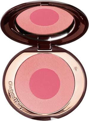Cheek to chic  Blush-puder