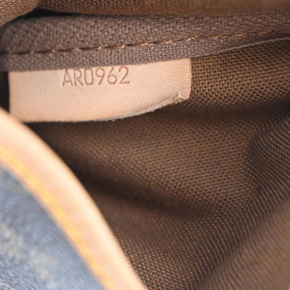 Louis Vuitton Saumur