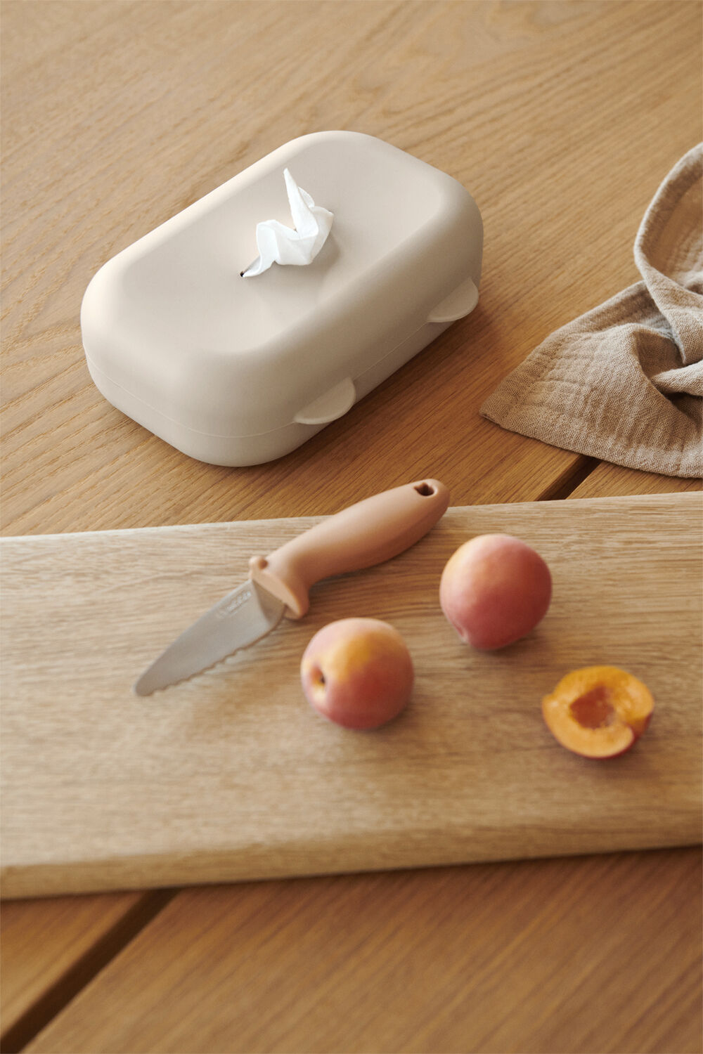 Perry cutting knife set