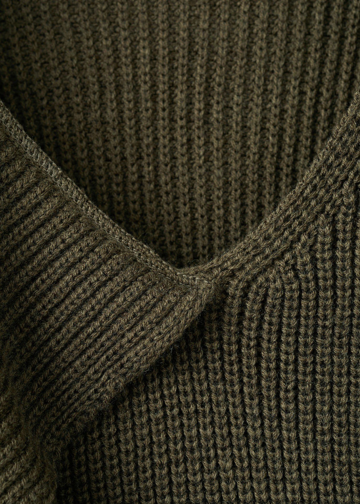 Fular knit sweater