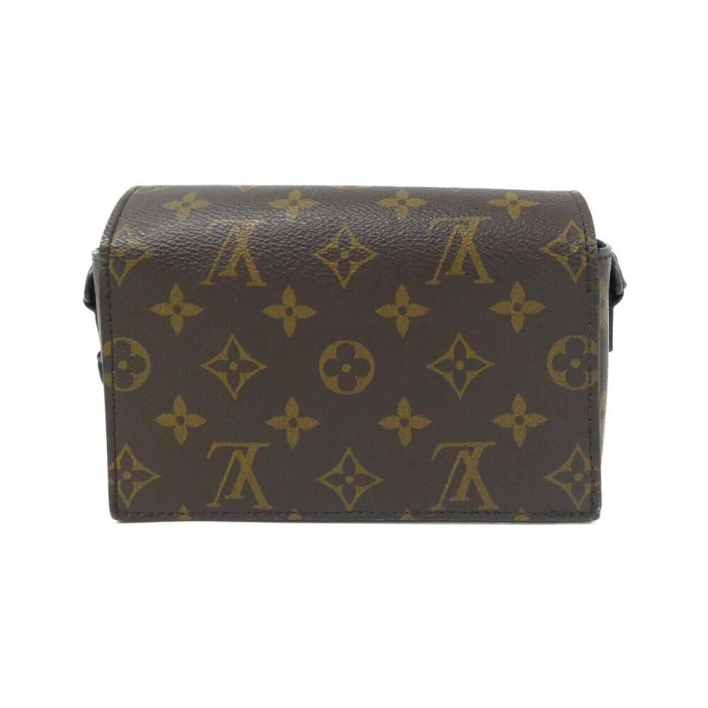 Louis Vuitton Shoulder Bags