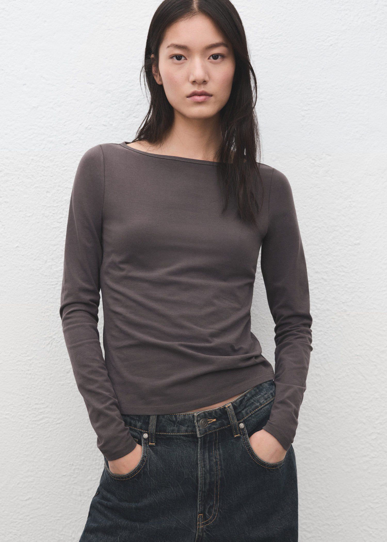 Long sleeve cotton t-shirt