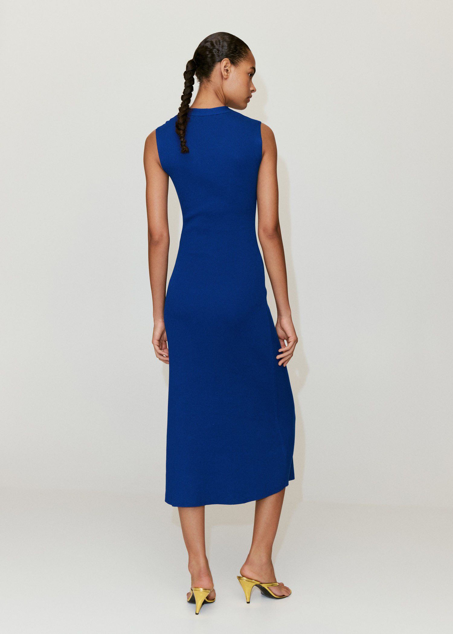V-neck knitted dress