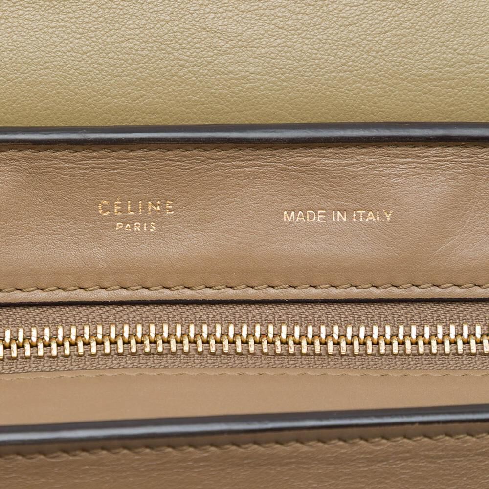 C&eacute;line Trapeze