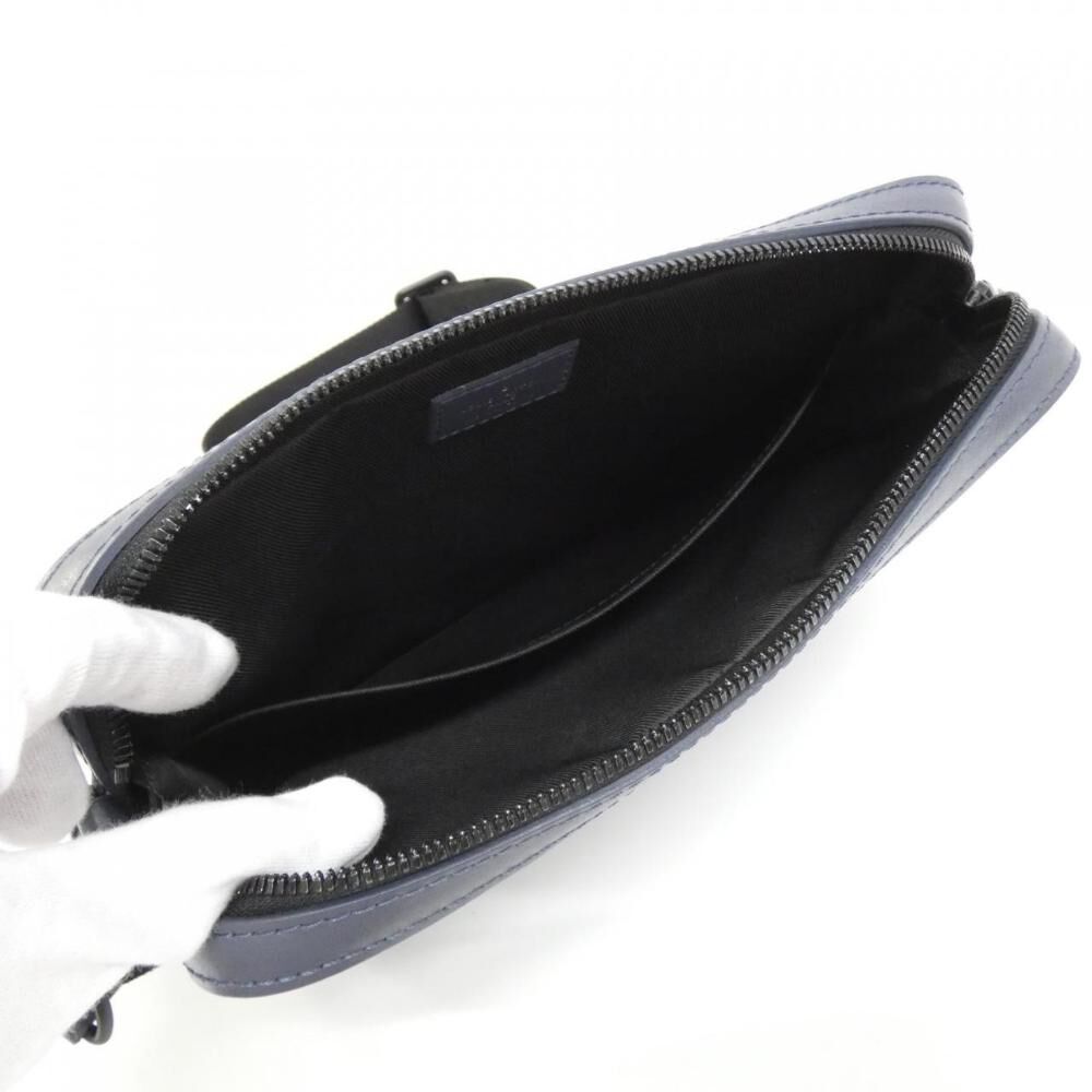 Louis Vuitton Messenger