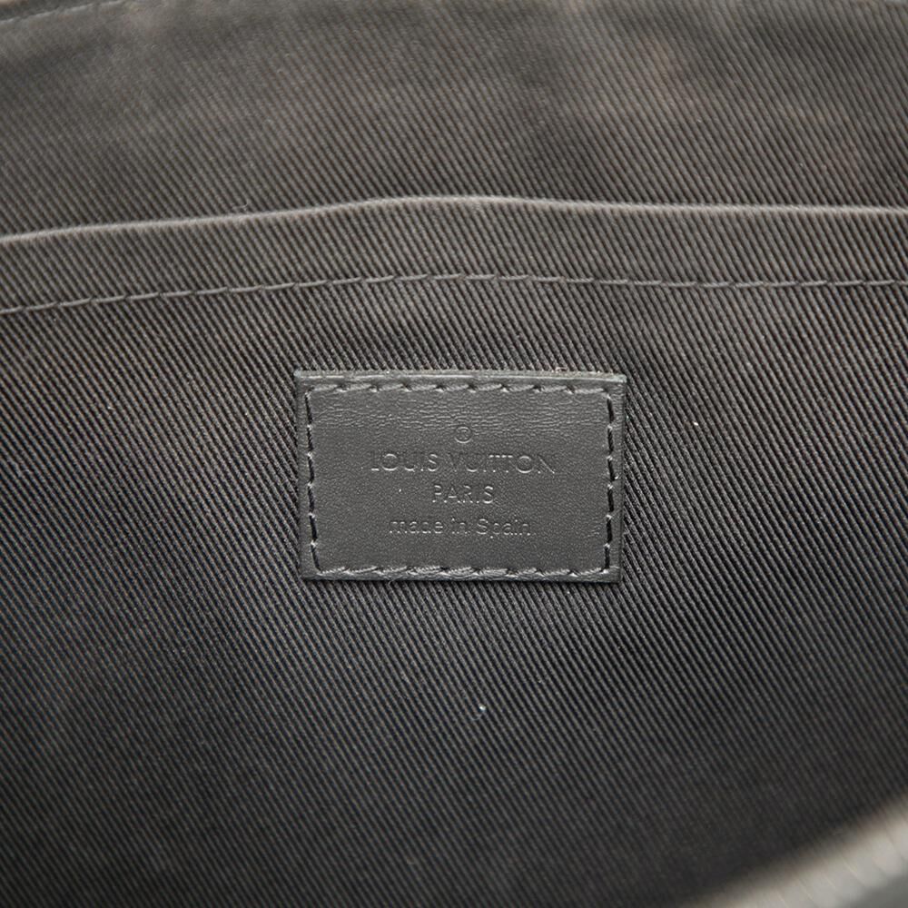 Louis Vuitton Clutch