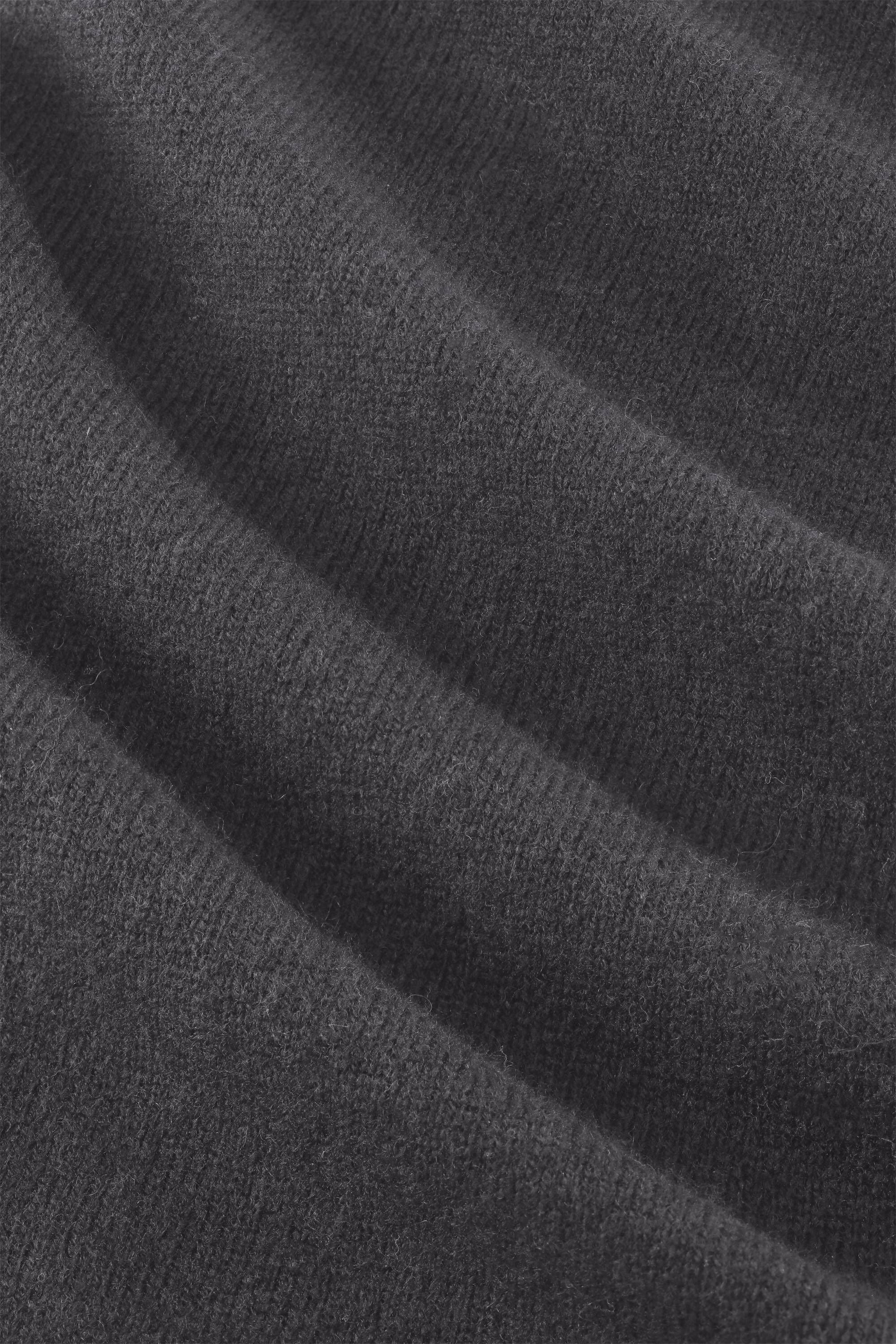Triangle Scarf 6623
