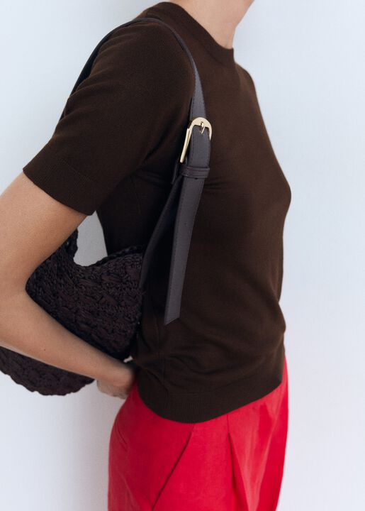 Short-sleeved fine-knit sweater