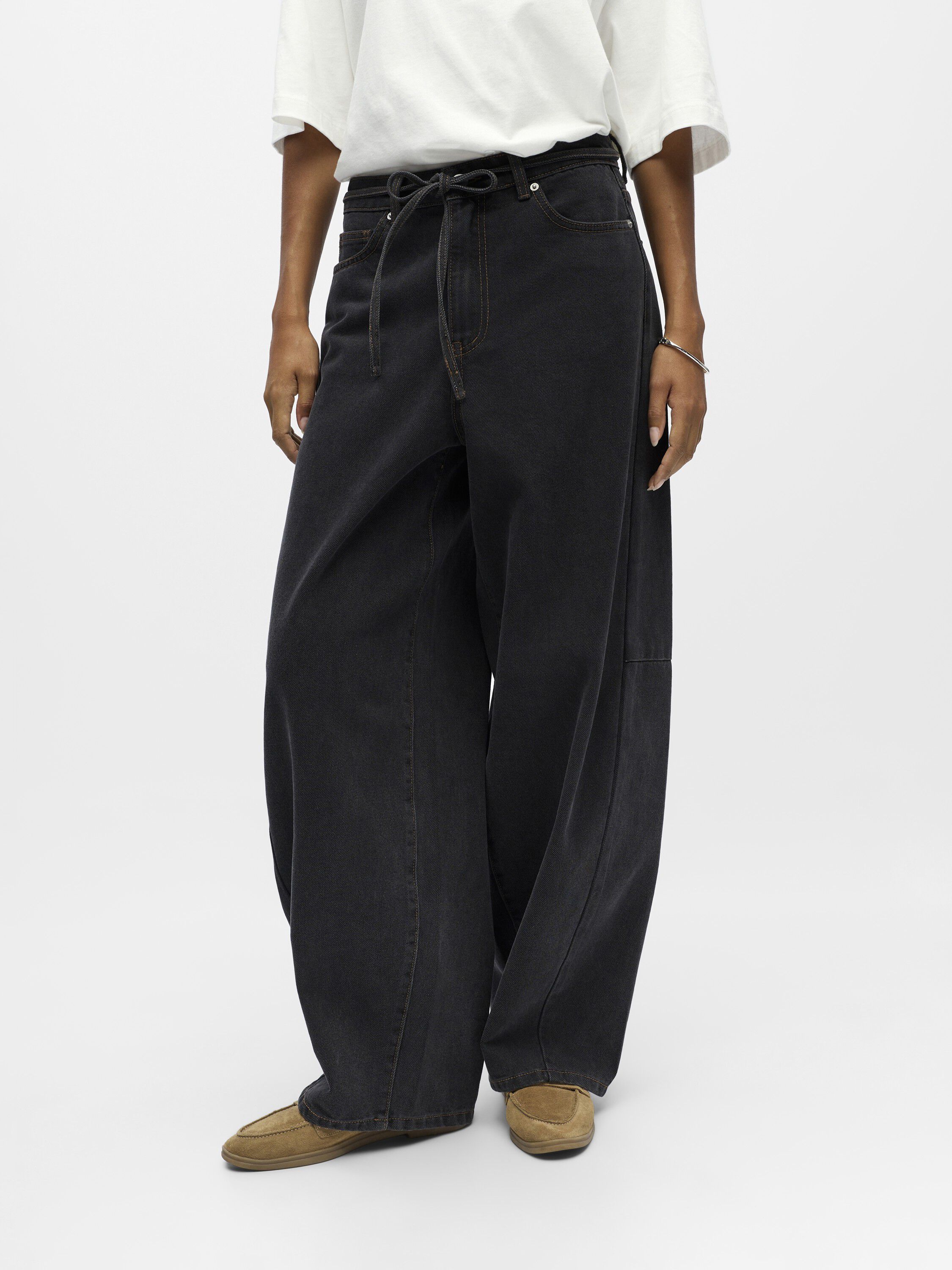 OBJMOJI ELSA MW SUPER BARREL JEANS