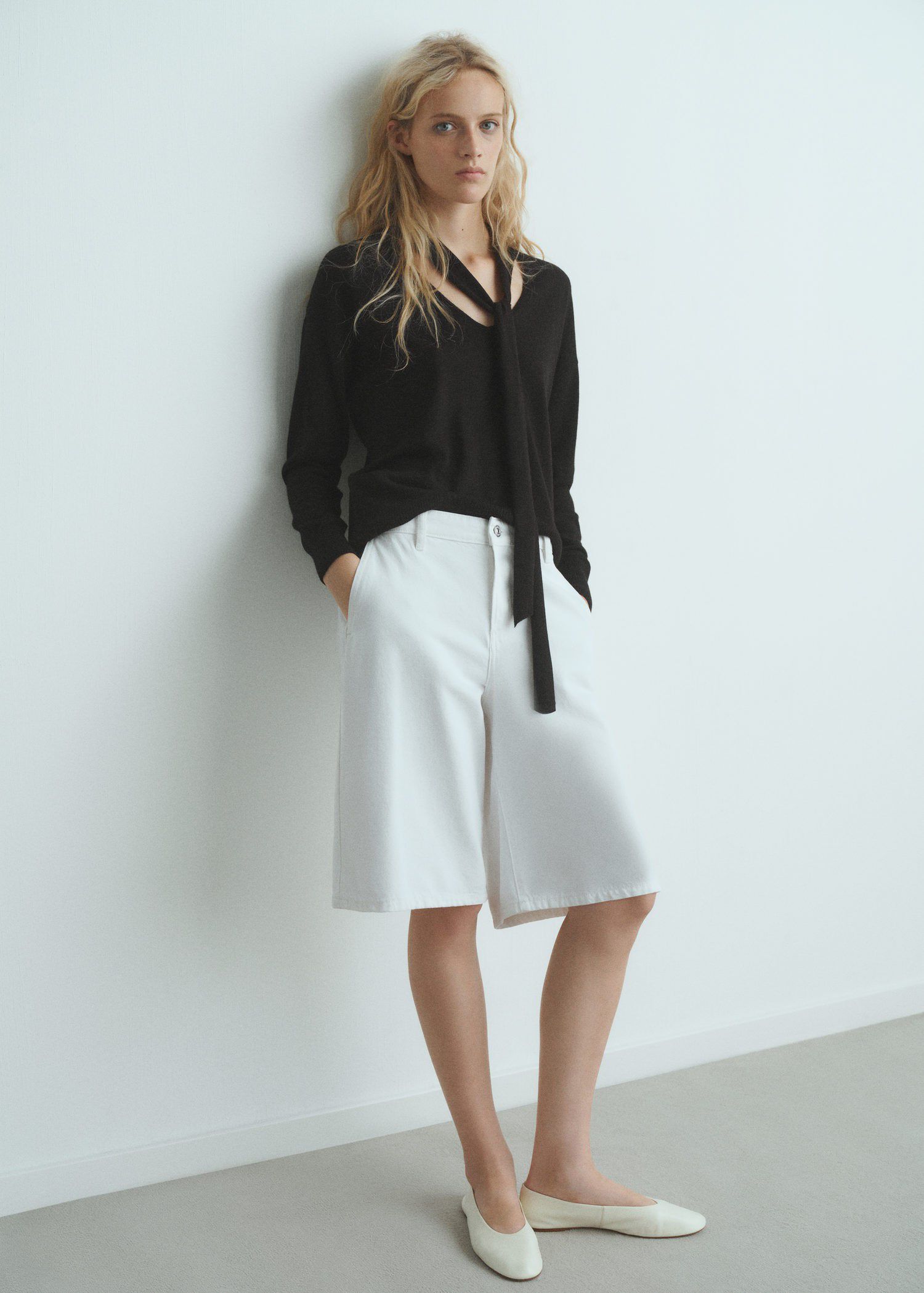 V-neck sweater with scarf