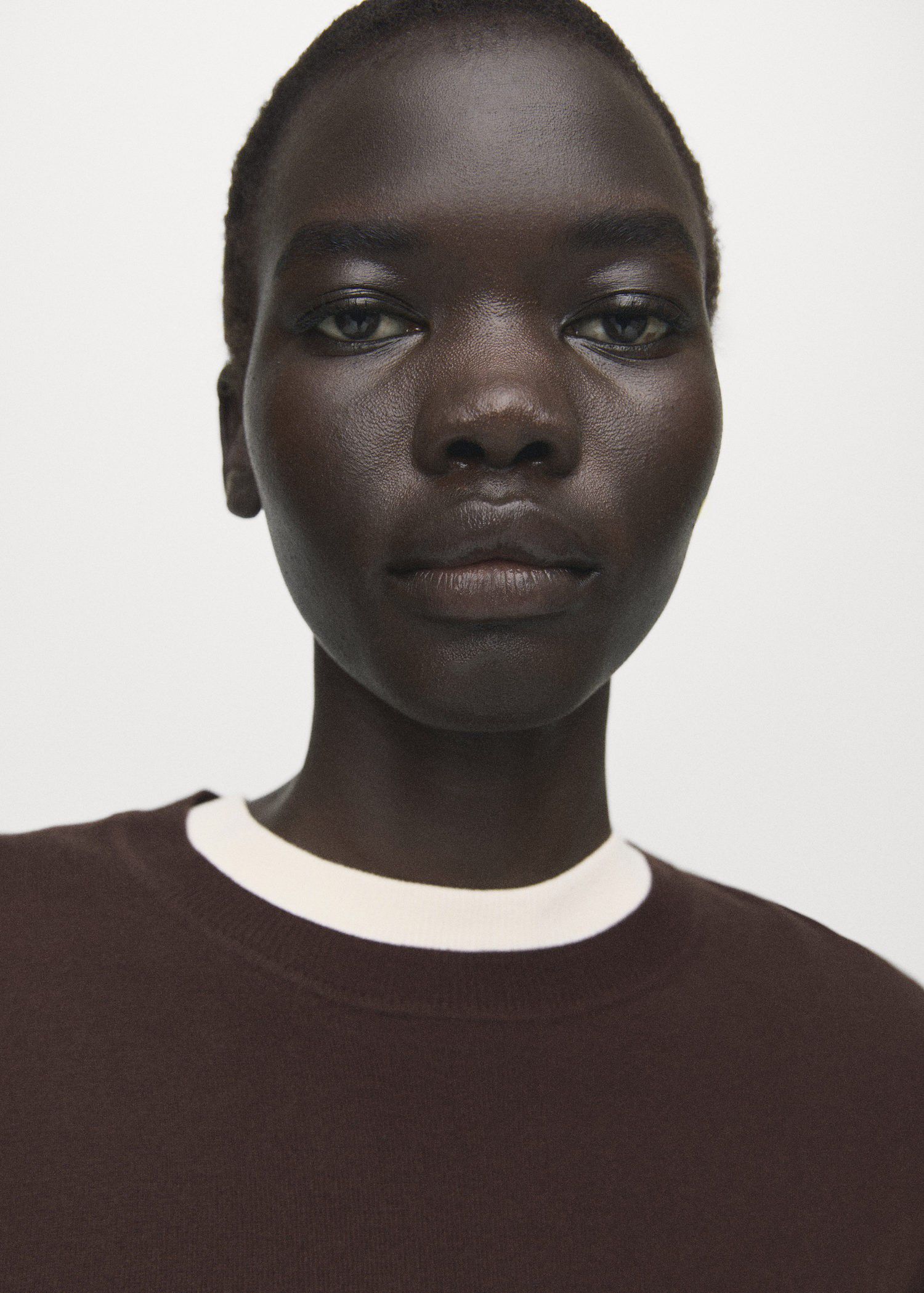 Fine-knit crew-neck sweater