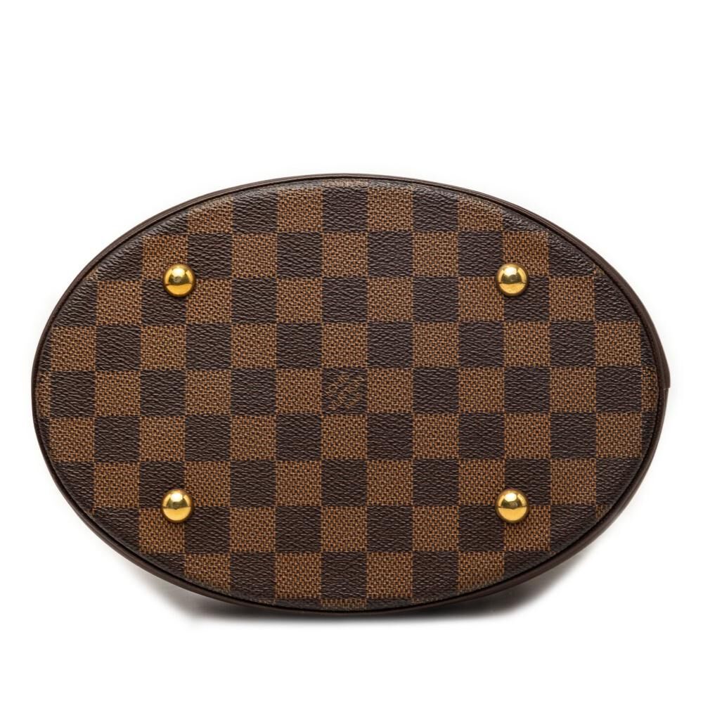 Louis Vuitton Marais