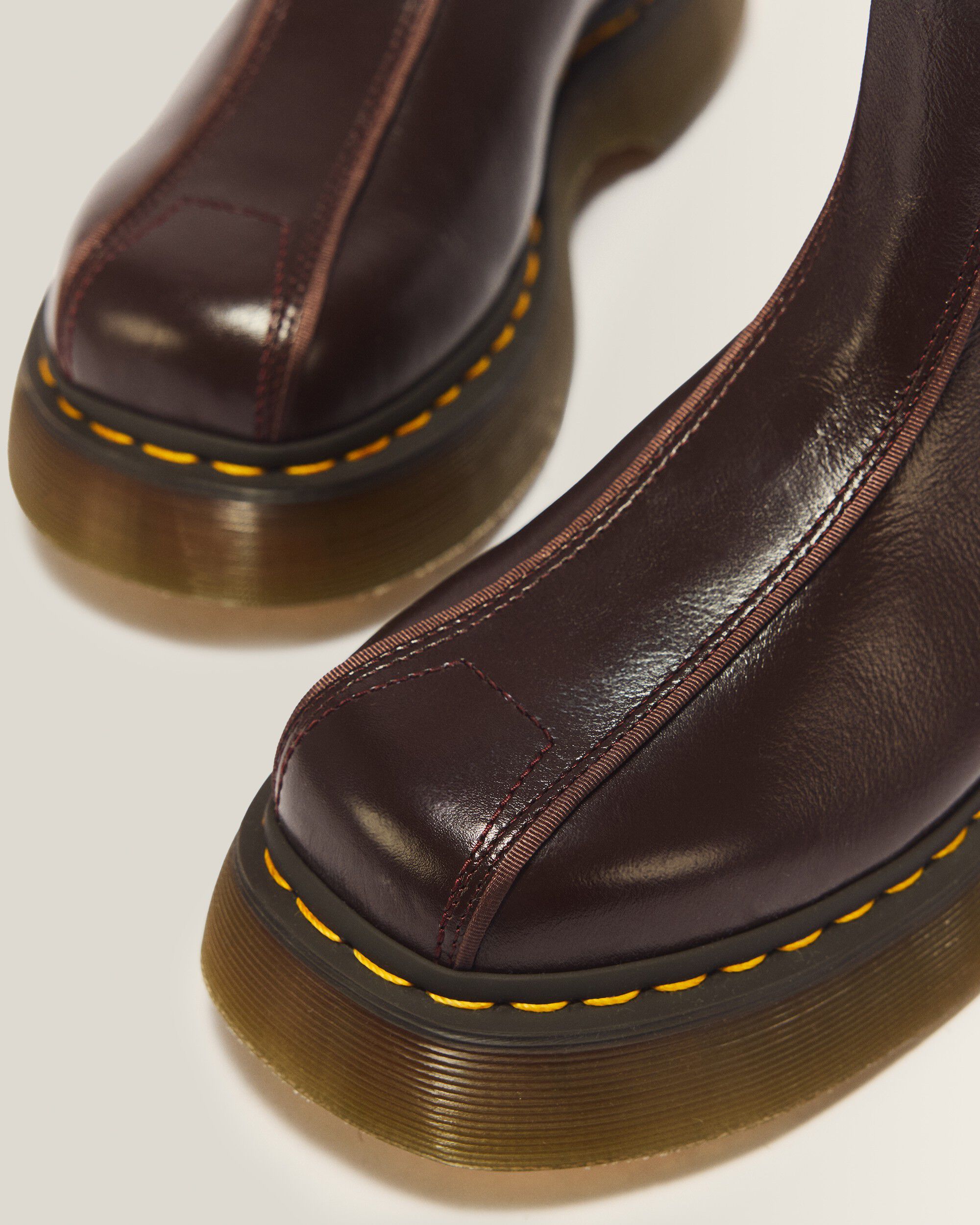 Buzz Hi Dark Brown Milled Gloss