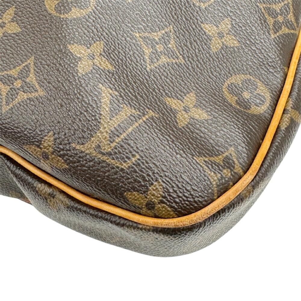 Louis Vuitton Shoulder Bags