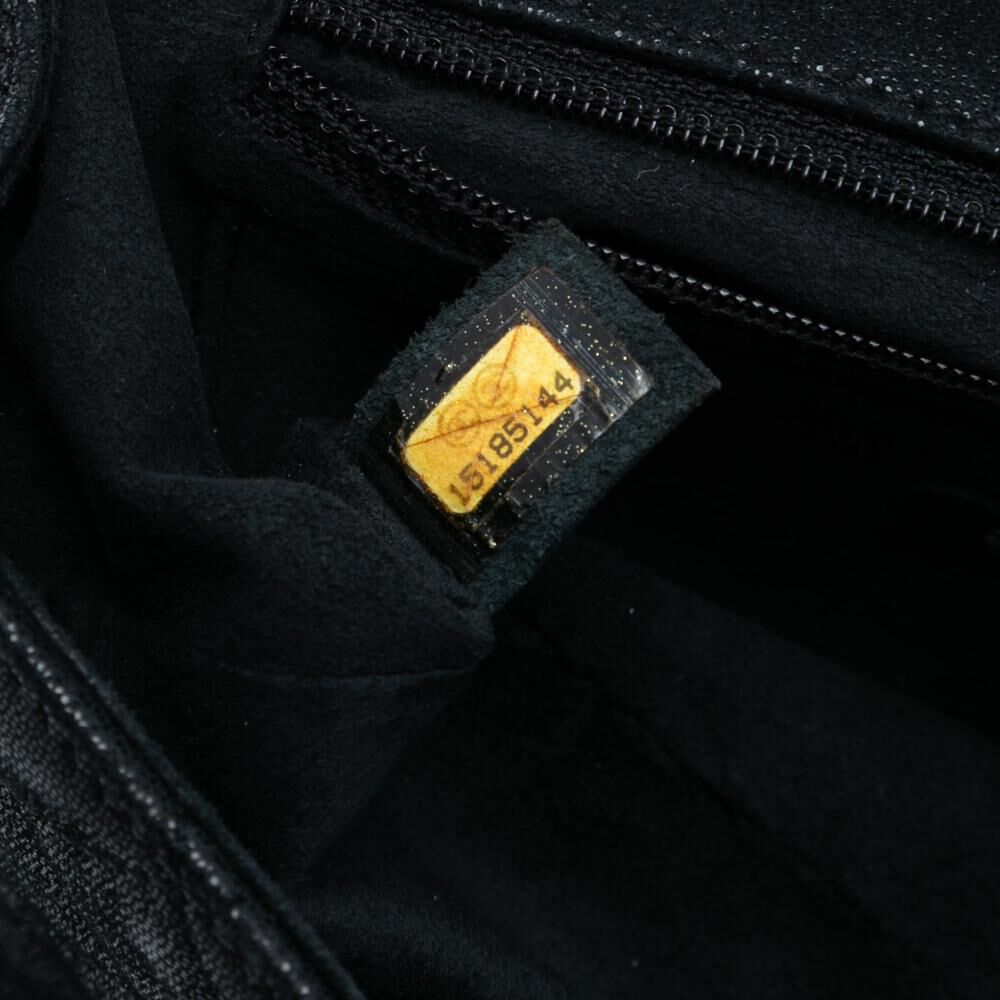 Chanel Wallet On Chain