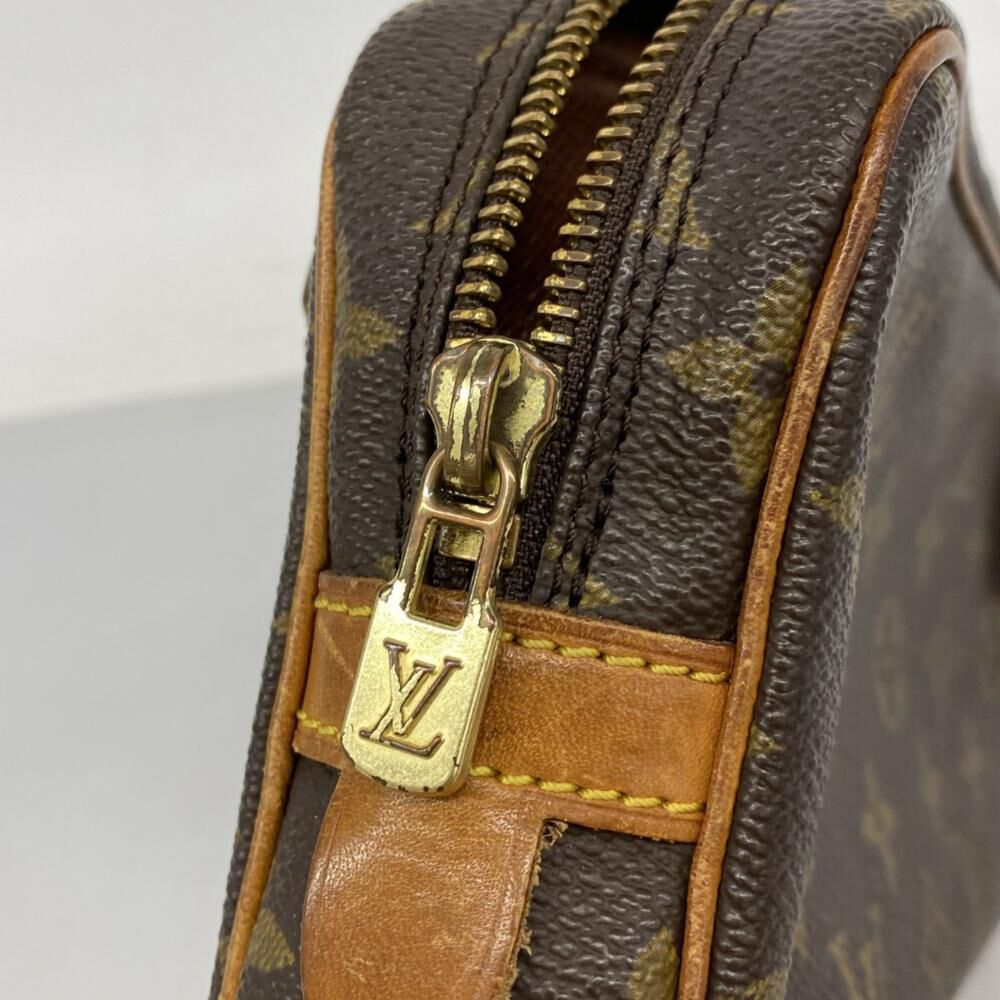 Louis Vuitton Shoulder Bags
