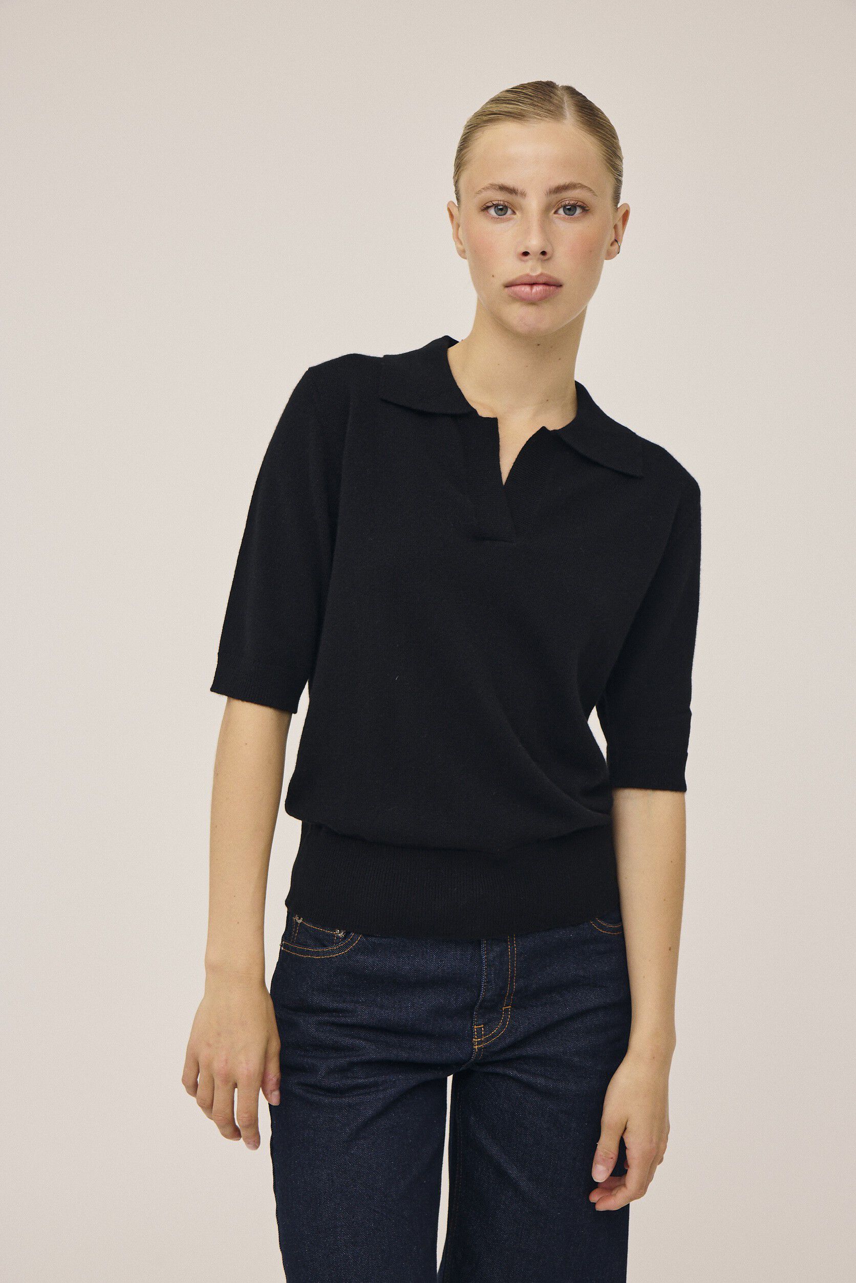 Classic 9 Kort&aelig;rmede polo strik - 100% Cashmere