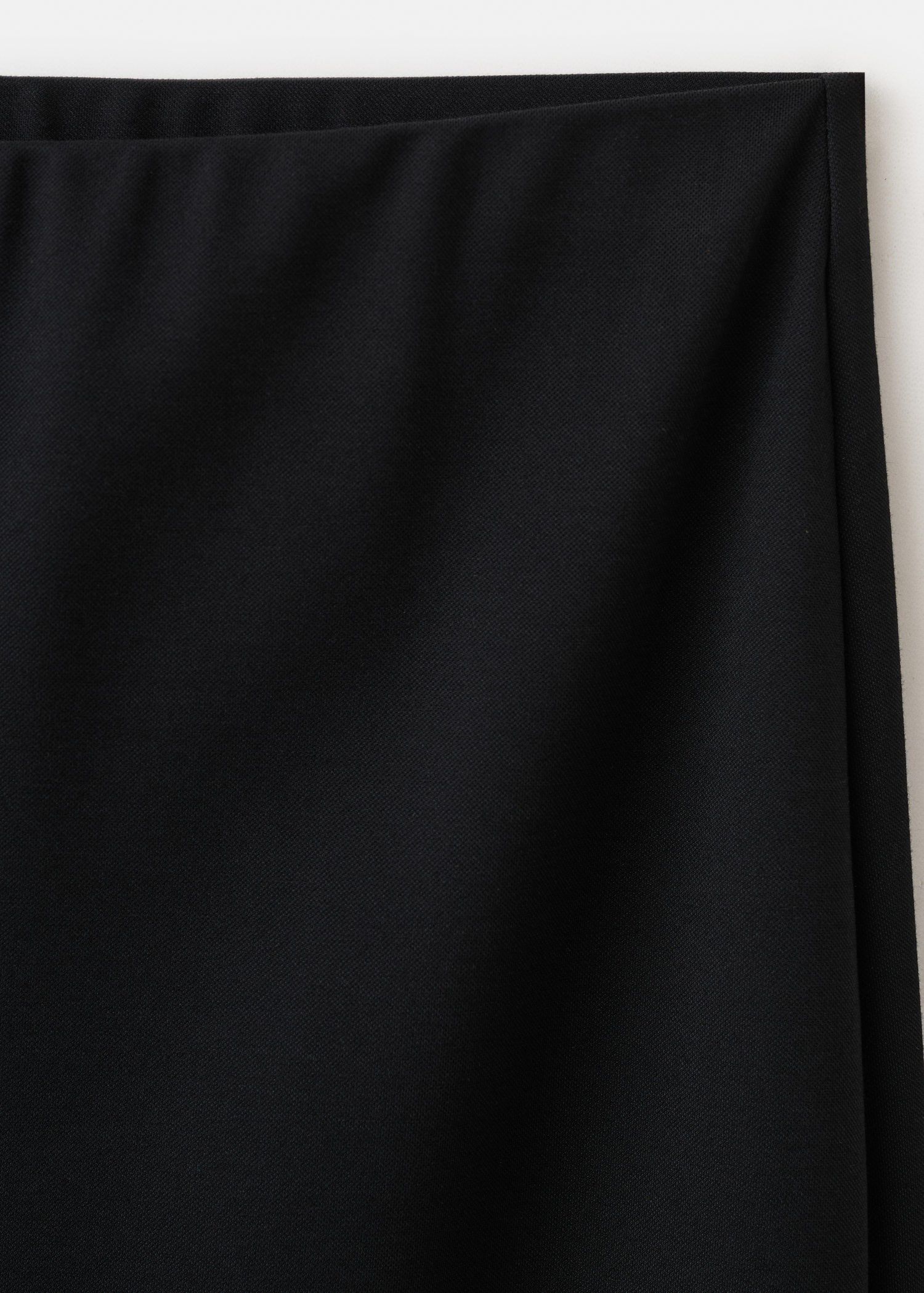 Straight-fit trousers with elastic