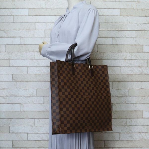 Louis Vuitton Sac Plat