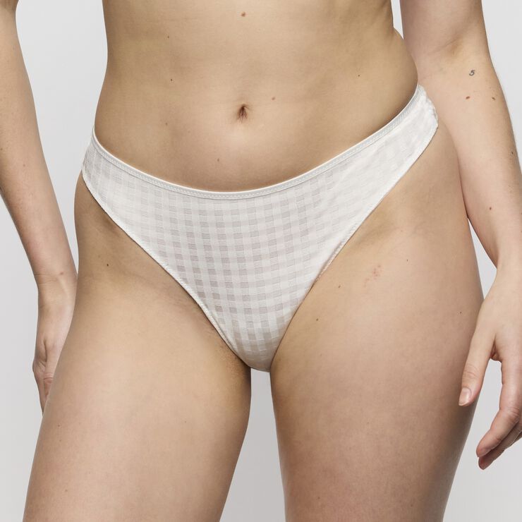 Avero string