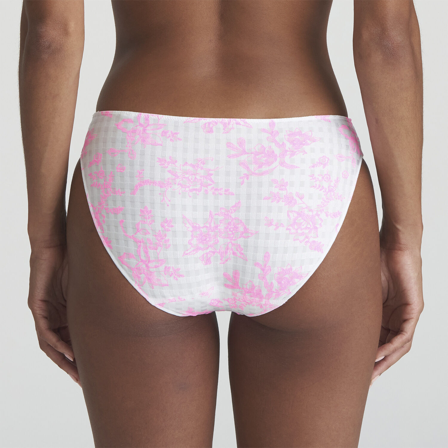 Avero Tiny rio-trusser