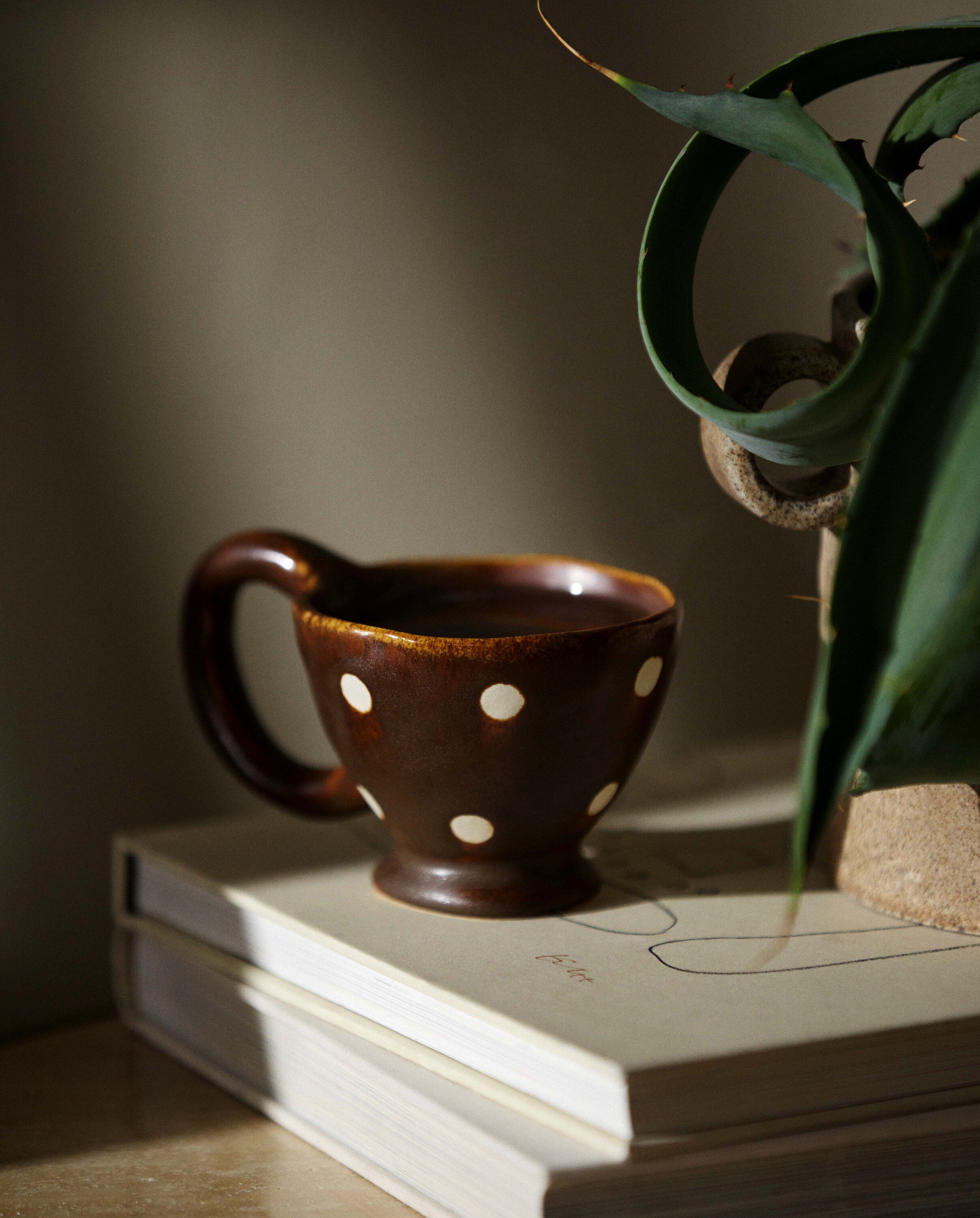 Atelier FORMA - ZINA cup w. handle
