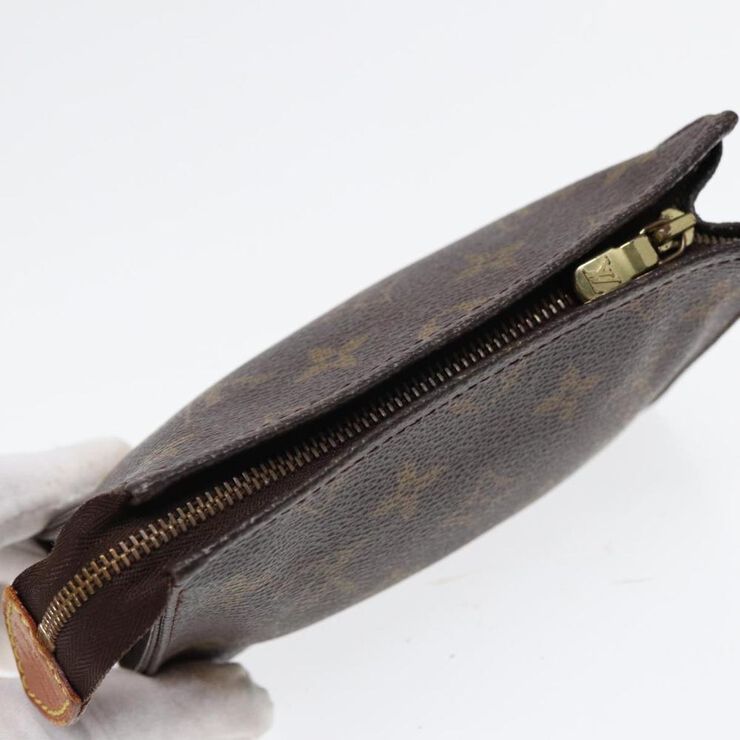 Louis Vuitton Poche Toilette