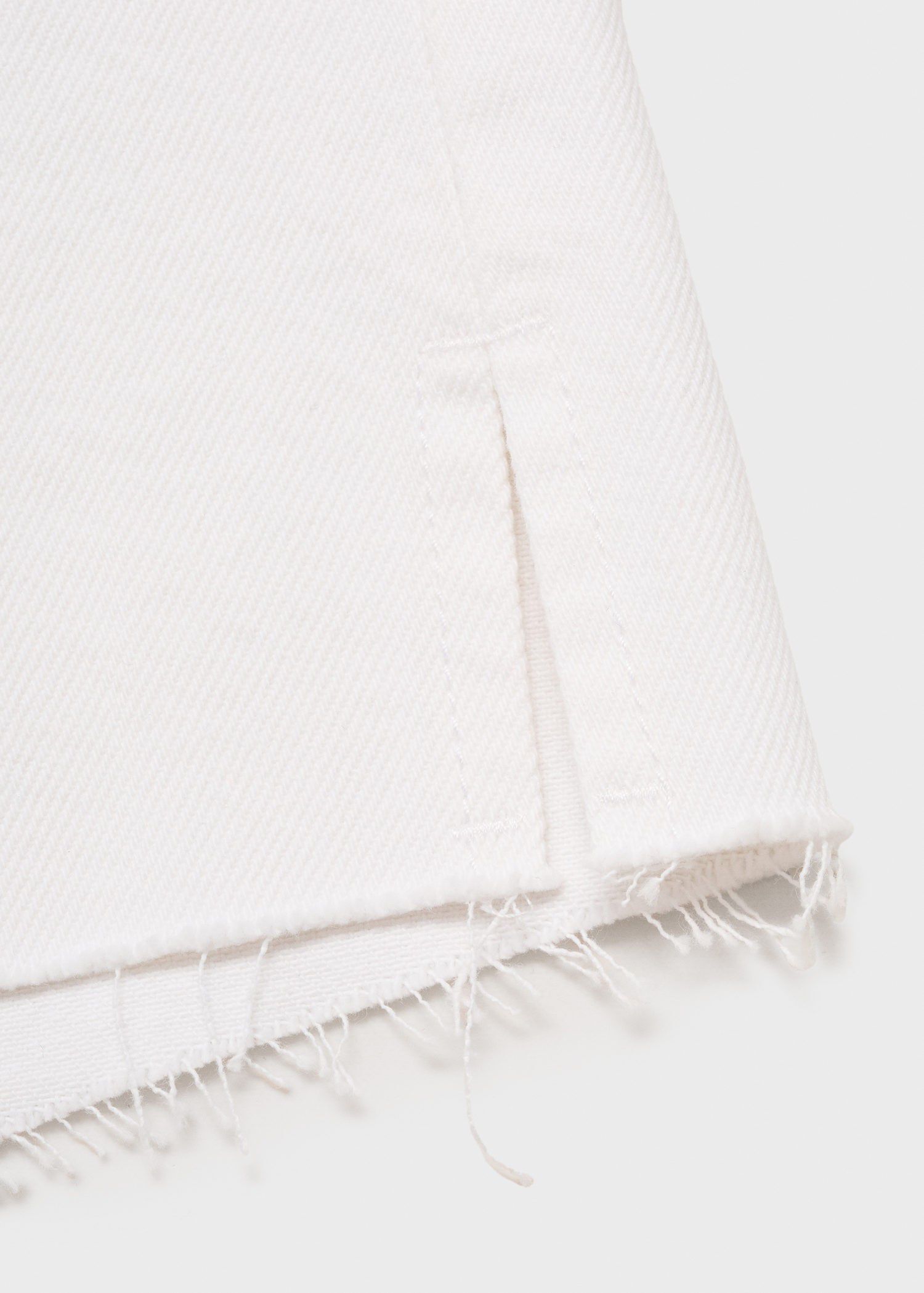 Denim shorts with frayed hem