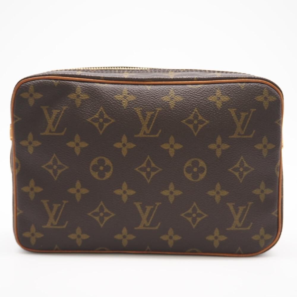 Louis Vuitton Clutch