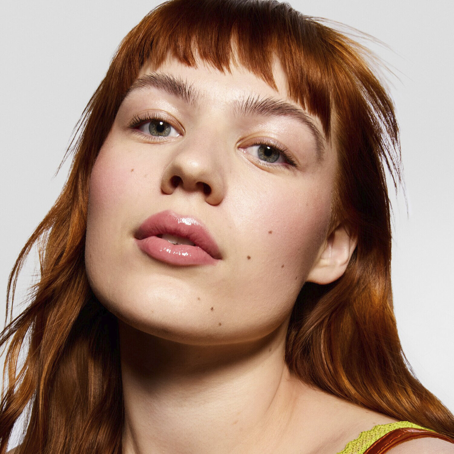 Hydro Grip + Glow Primer - Bas med reflekterande p&auml;rlor