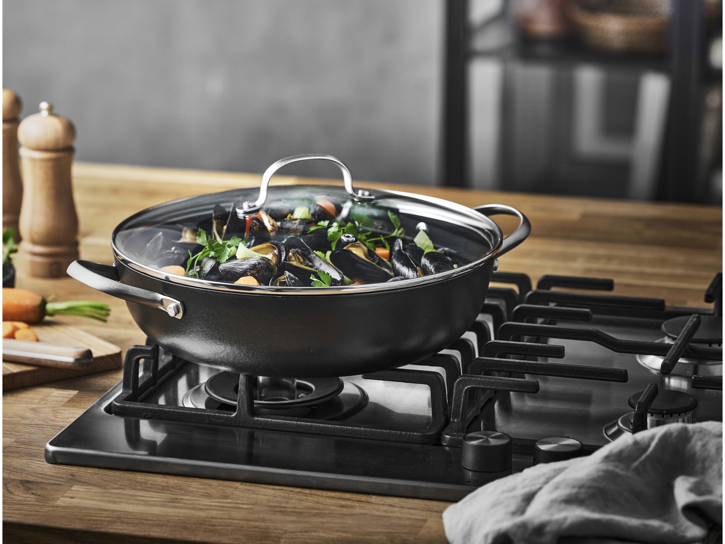 Gryta Garonne 4,7 liter L&auml;ttviktsgjutj&auml;rn