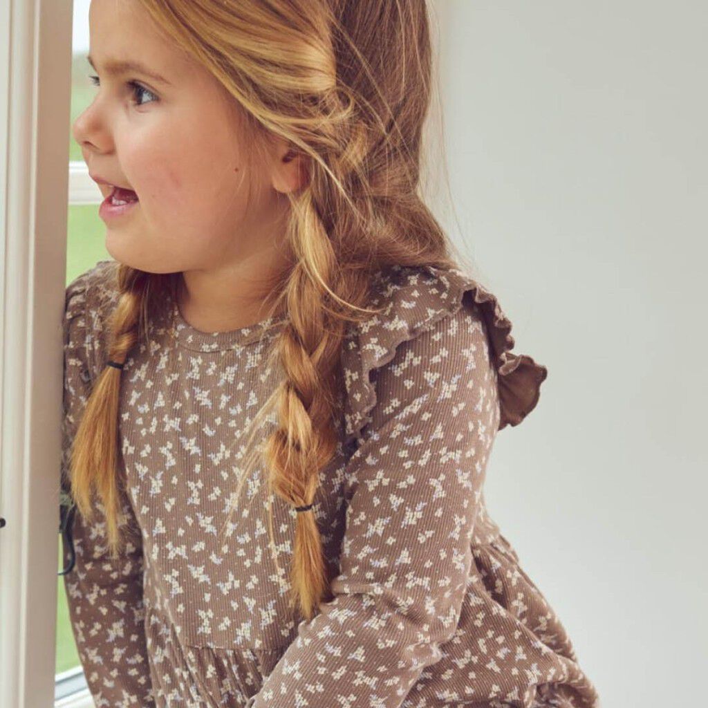 Alyssum Ruffle L/S Swing-kl&auml;nning
