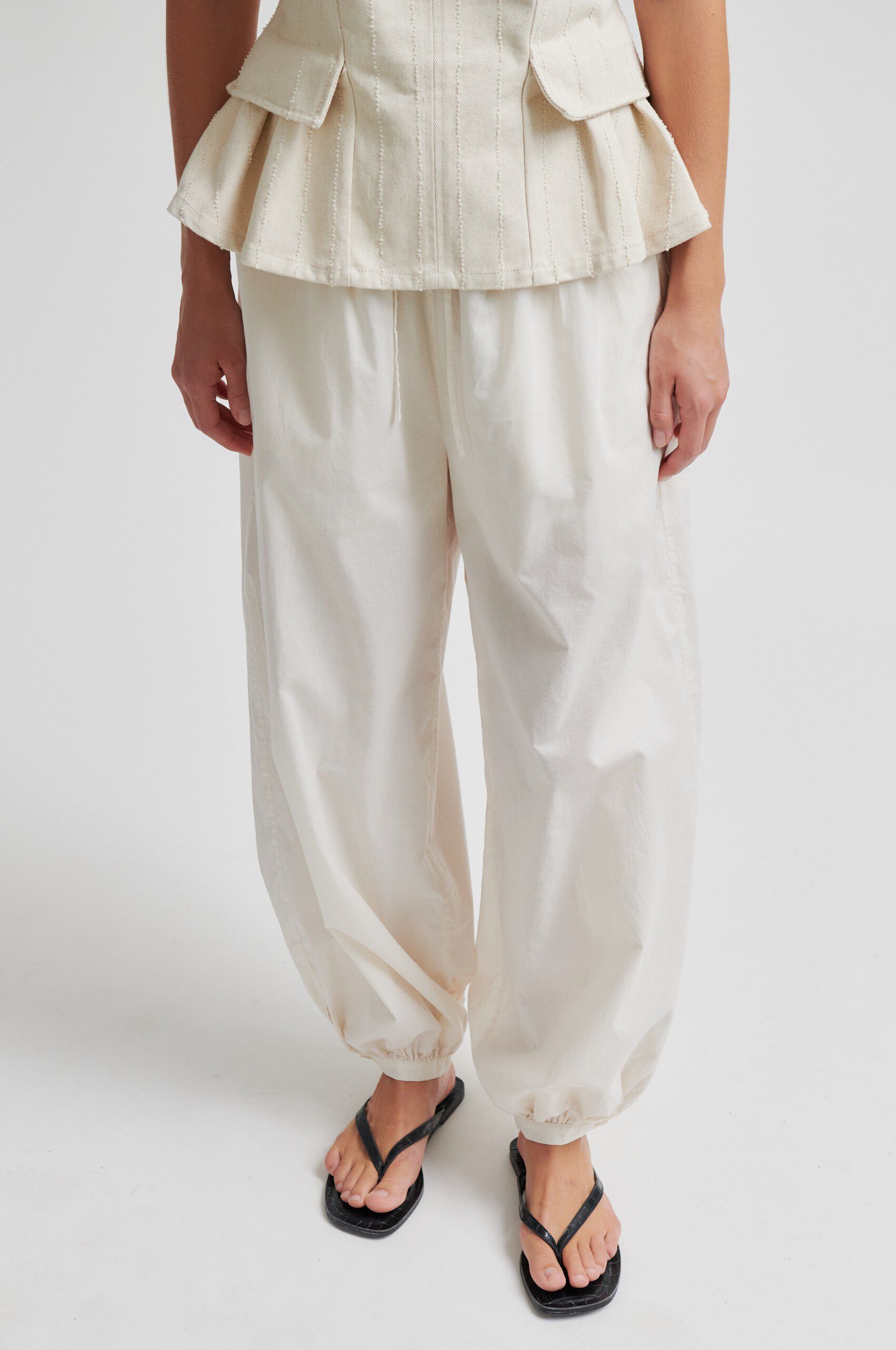 Avida Trousers