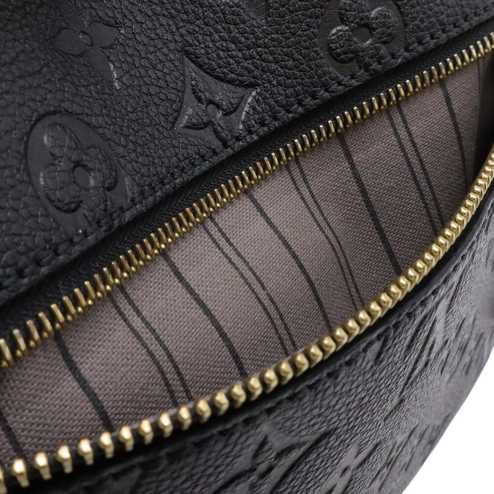 Louis Vuitton Pochette M&eacute;tis