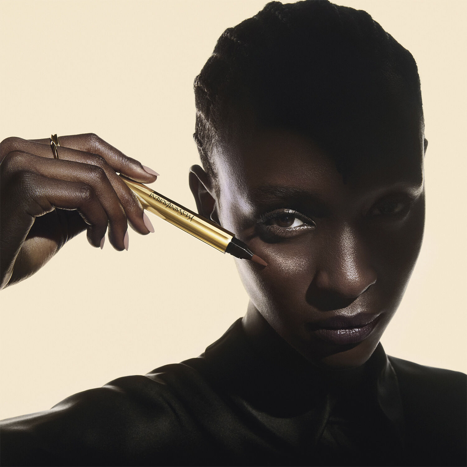 Yves Saint Laurent Touche &Eacute;clat Illuminating Pen