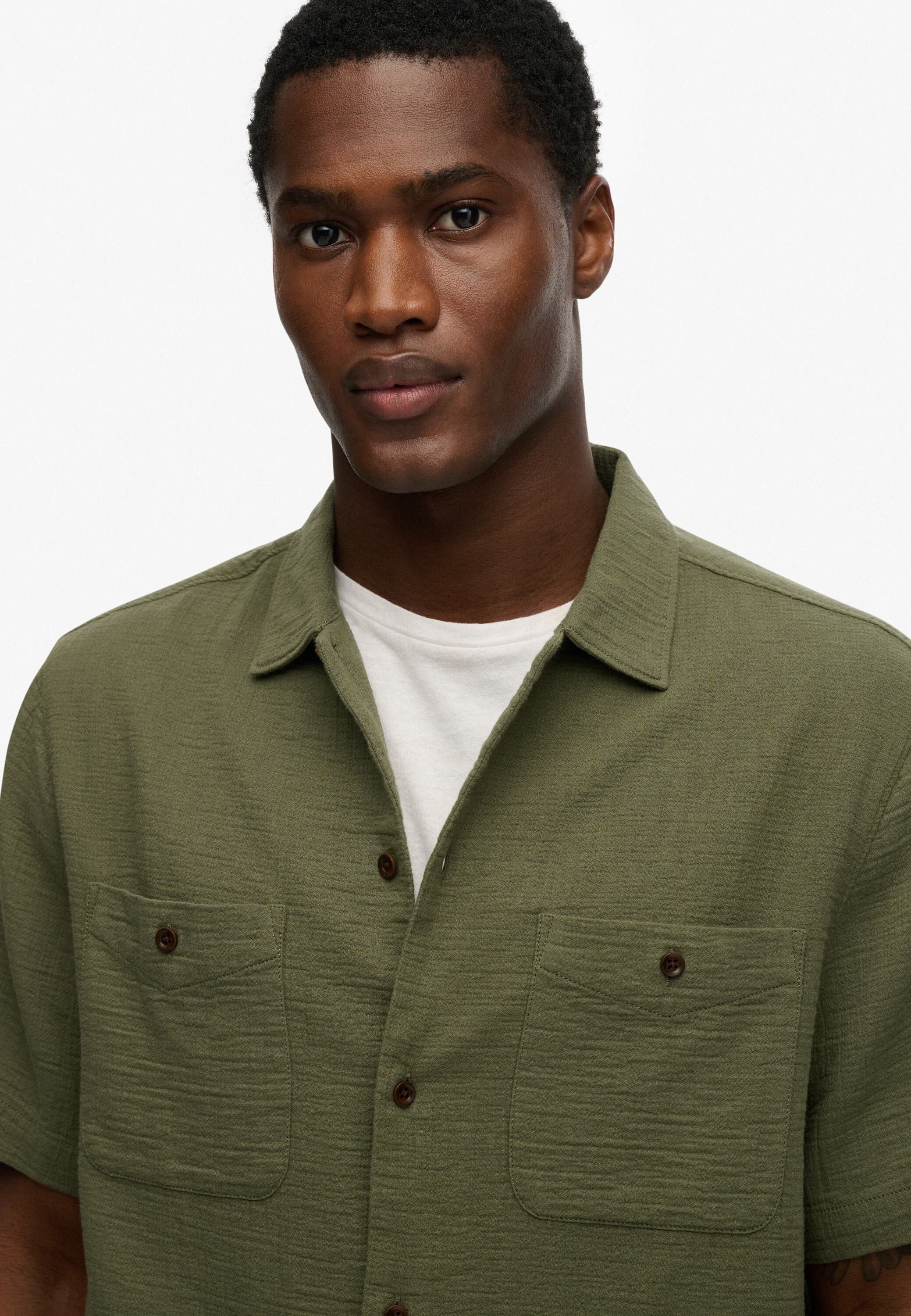 MERCHANT TEXTURED S/S SHIRT
