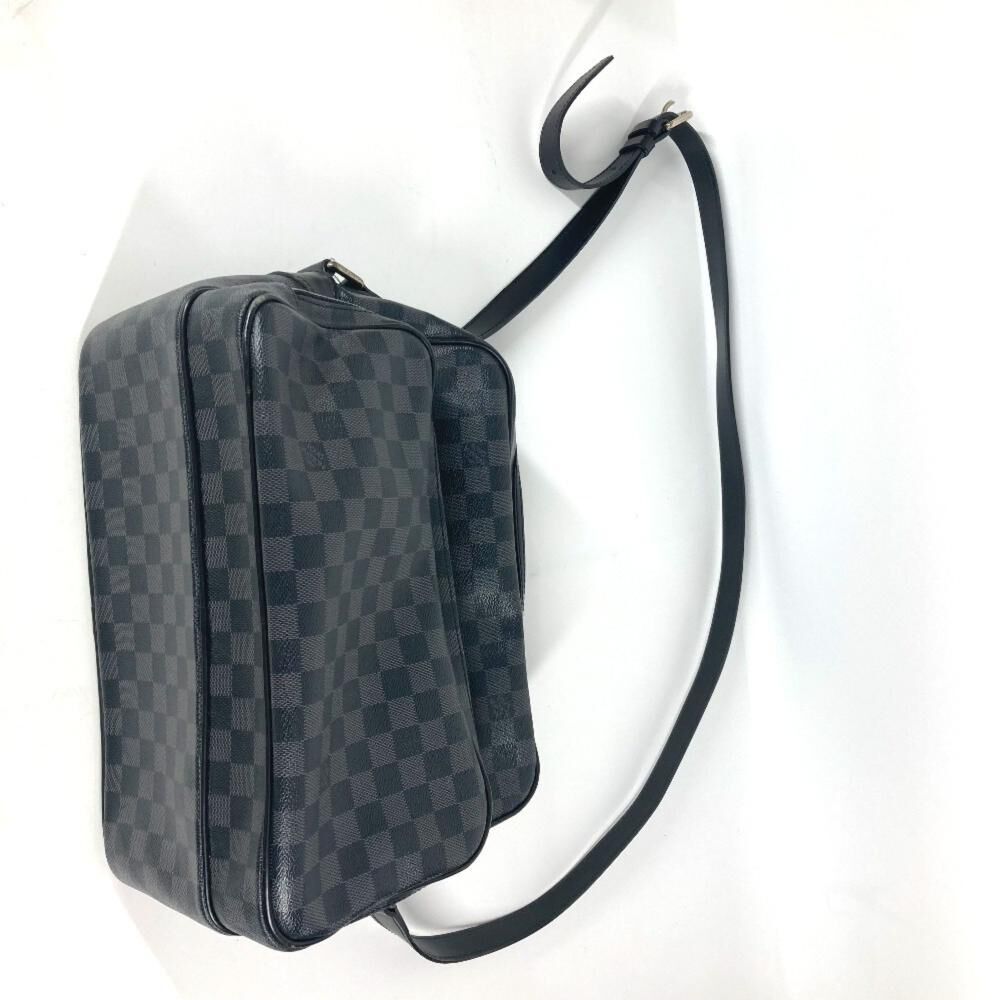 Louis Vuitton Messenger
