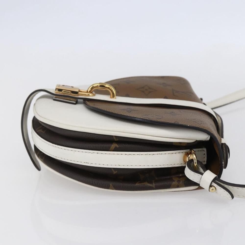 Louis Vuitton Chantilly