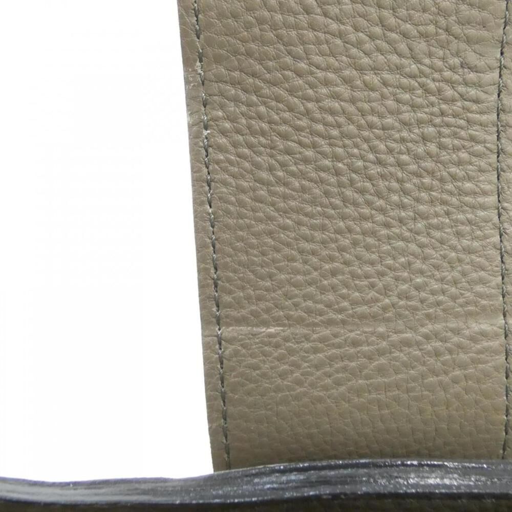 Louis Vuitton Mahina