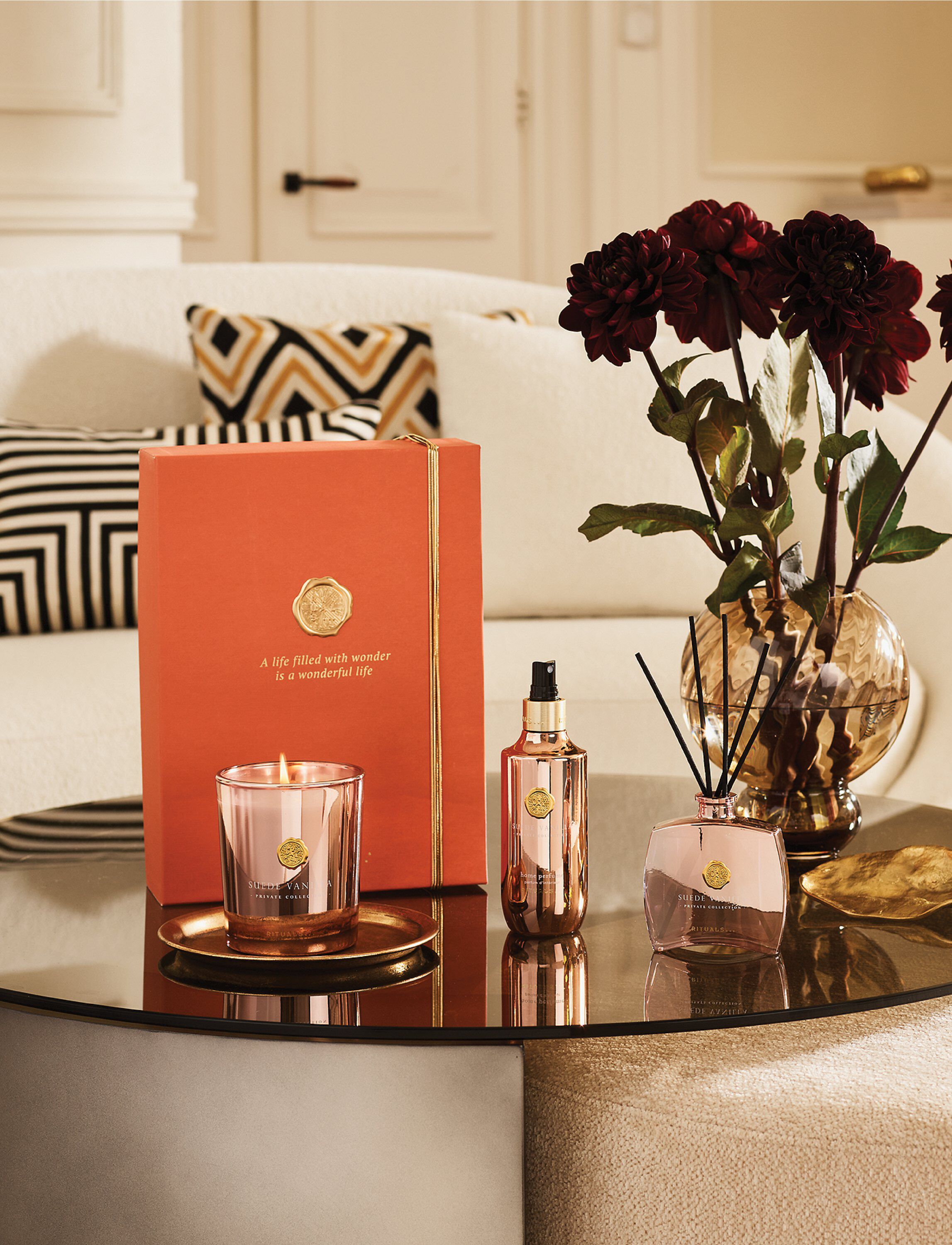 Private Collection - Suede Vanilla