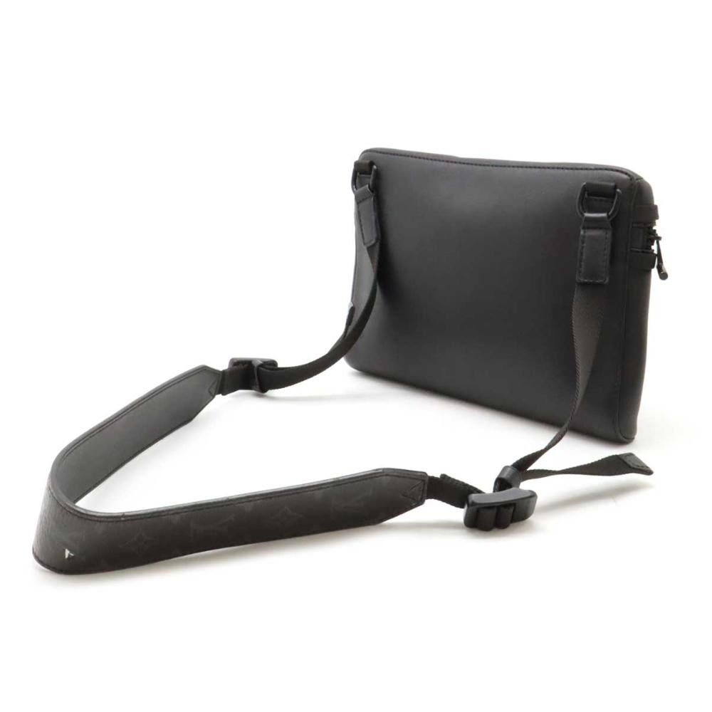 Louis Vuitton Messenger